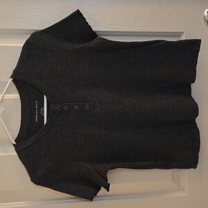 American Eagle Women's Size Small Shirt. Color Gray.